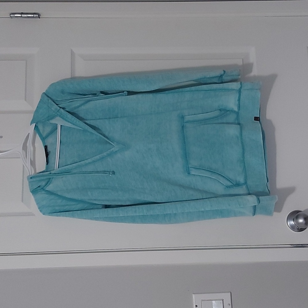 Pusch pullover hoodie in teal color